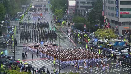 كوريا الجنوبية تنظم أول عرض عسكري منذ عشر سنوات