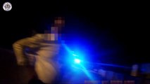 Wrocławscy policjanci zatrzymali agresywnego mężczyznę, który uszkodził nożem 4 zaparkowane pojazdy