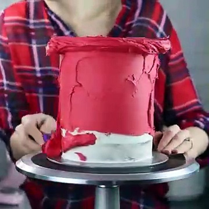 How to Make a Festive Drip Cake - video Dailymotion