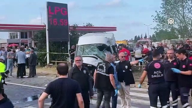Samsun'da kamyon ile öğrenci servisi çarpıştı: 1 kişi öldü, 6 kişi yaralandı