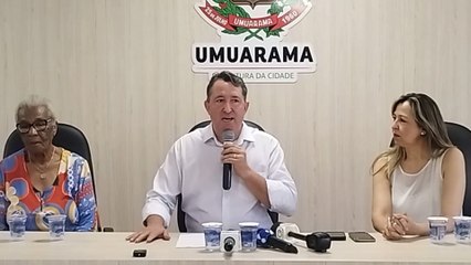 Pimentel lota auditório em ato de posse, mas só um vereador esteve presente