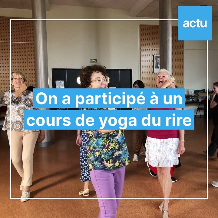 On a participé à un cours de yoga du rire à Nice