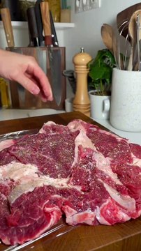 CÔTE DE BOEUF ROULÉE CHÈVRE/ ÉPINARDS/ WASABI #cotedeboeuf #viande #meat #food #recette #recipe #recipes #foodlover #cuisine #chef #chevre #cheese #fromage #cheesy