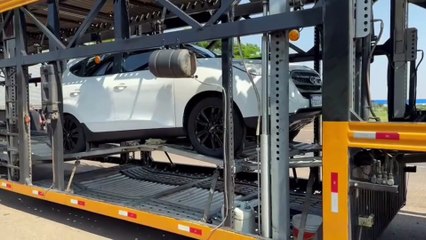 Carga de azeite contrabandeada é apreendida em Arapongas