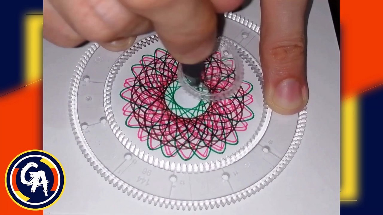 DIBUJANDO un interesante hipotrocoide con un espirógrafo en algunos segundos. (VIDEO 29).  DRAWING an interesting hypotrochoid with a spirograph in a few seconds. (VIDEO 29).