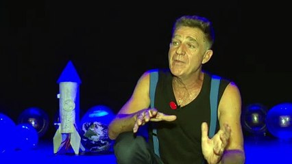 Juanjo Artero vuelve a los escenarios de la mano de 'El milagro de la tierra'