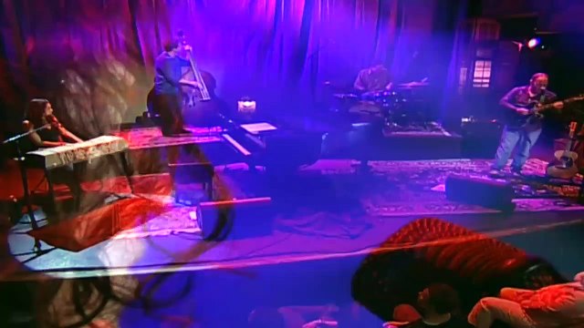 NORAH JONES — Bessie Smith – (R. Danko – R. Robertson) ● 【from NORAH JONES: Live In New Orleans】 •August 24, 2002•