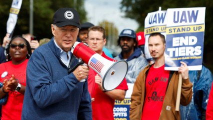 Joe Biden apoya la huelga de la industria automotriz