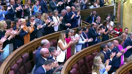 Feijóo responde a los grupos en su investidura y lamenta que Sánchez no intervenga