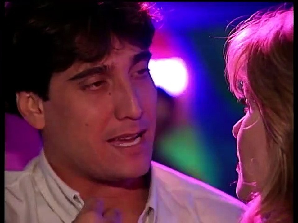 43. Contra Viento y Marea