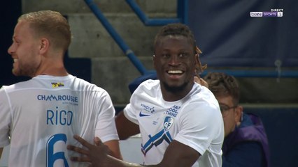 Ligue 2 : Caen, en panne sèche, surpris par Grenoble et le doublé de Ba