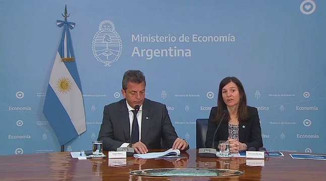 Massa anuncia un bono para trabajadores informales