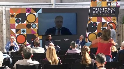 Lollobrigida: "Proteggere il vino da chi ne criminalizza il consumo"