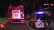 İstanbul'da araç, aydınlatma direğine çarparak durabildi