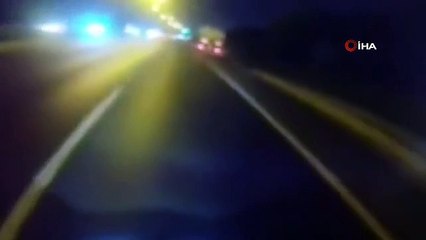 Başakşehir'de tır kontrolden çıkıp yan yattı, sürücü yaralandı