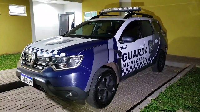 Condutor fura sinal na frente da GM, recusa bafômetro e acaba detido em posse de maconha no Alto Alegre