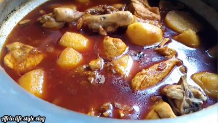 আজকে সেই পরিমানে বৃষ্টি হচ্ছে সকাল থেকে। বৃষ্টির দিনে খিচুড়ি খেতে অনেক দারুন লাগলে?