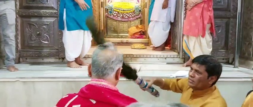 सीएम गहलोत ने बाबा श्याम के दरबार में लगाई धोक