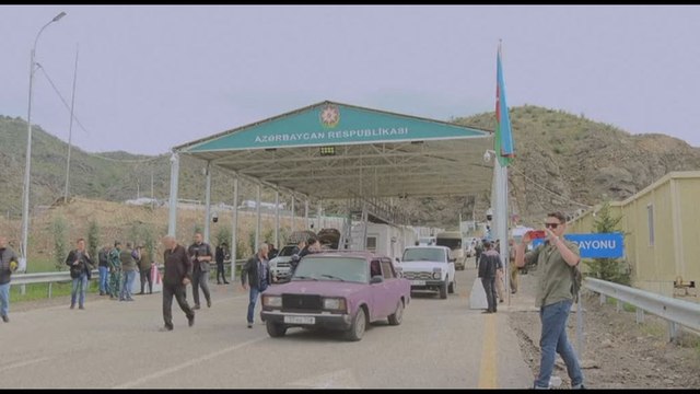 Nagorno-Karabakh, continua l'esodo dei profughi verso l'Armenia