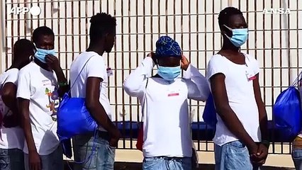 Migranti, cresce l'inedito asse Meloni-Macron
