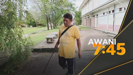 Mangsa banjir tawar diri jadi sukarelawan tangkap ular