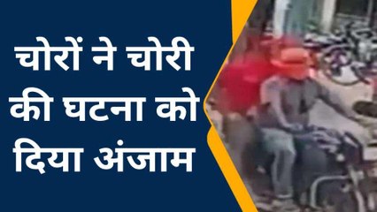 जौनपुर के इस इलाके में सरेराह हो गया कांड...देखिए वायरल वीडियो