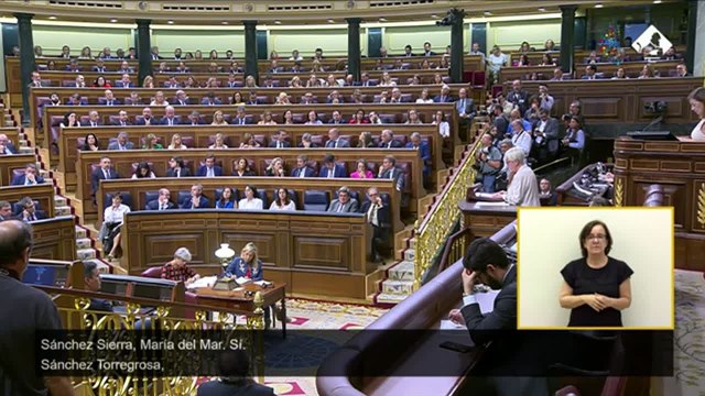 Lío en el Congreso: un diputado del PSOE vota sí a Feijóo