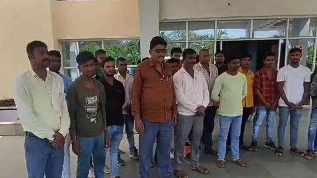 बालाघाट: भविष्य निधि के पैसों के हेरा फेरी का ल...