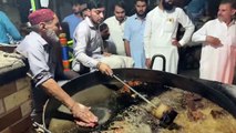Rambail Chapli Kabab - Taru Jabba Peshawar _ Famous Peshawari Chapli Kabab _ Pes