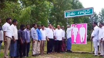 సిద్ధిపేట: రుణమాఫీపై హర్షం.. సీఎం చిత్రపటానికి పాలాభిషేకం