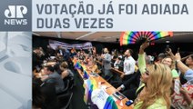 Projeto que proíbe união homoafetiva será votado nesta quarta (27)