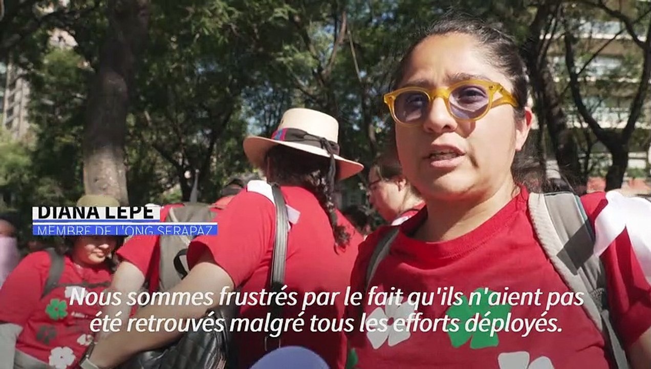 Mexique: des manifestants réclament justice neuf ans après la disparition de 43 étudiants