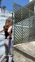 Une femme voit sa mère pour la première fois en 5 ans