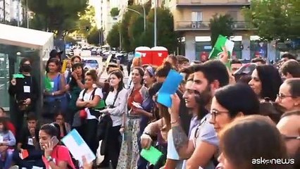 Roma, un gioco di ruolo teatrale tra Gondry, Gilliam e Jason Segel