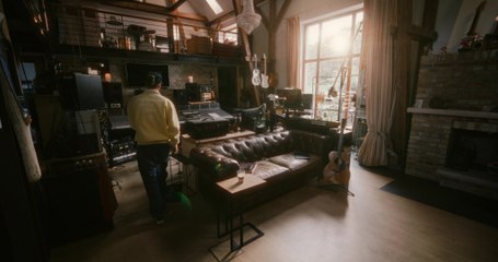 Alex Lys - Novemberkind (Visualizer)