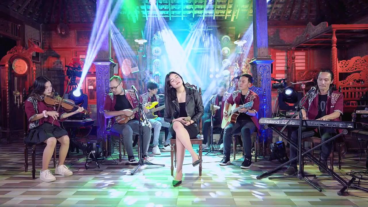 SUWORO ~ Denik Armila   __   PARGOY KENDANG KEMPUL