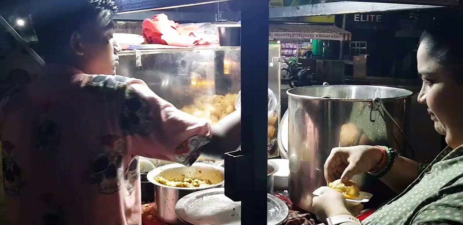 தங்க விலையில் பானிபூரி  panipuri in gold rate