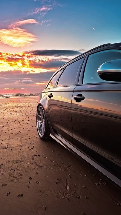 Beach vibes....!!
