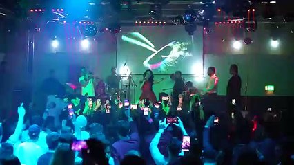 Ghezaal_Enayat__Mazigar_Raza_Raza___Afghan_jelabi__NEW_PASHTO_SONG_2018_%D8%BA%D8%B2%D8%A7%D9%84_%D8%B9%D9%86%D8%A7%DB%8C%D8%AA_-_%D8%A2%D9%87%D9%86%DA%A9_%D9%BE%D8%B4%D8%AA%D9%88(360p)