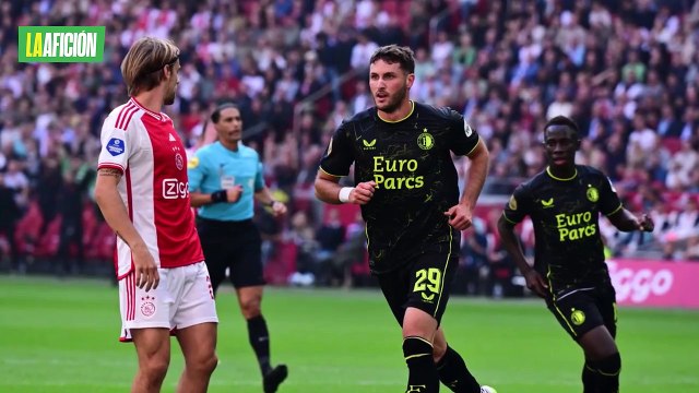 Santiago Giménez firma hat-trick en la reanudación del Ajax vs Feyenoord