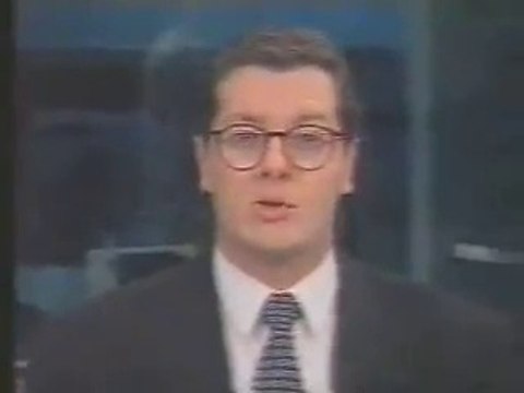 Márcio Gomes apresentando o Jornal da Record