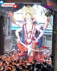 मुंबईचा राजा' निघाला! गणेश गल्लीत लोटला जनसागर