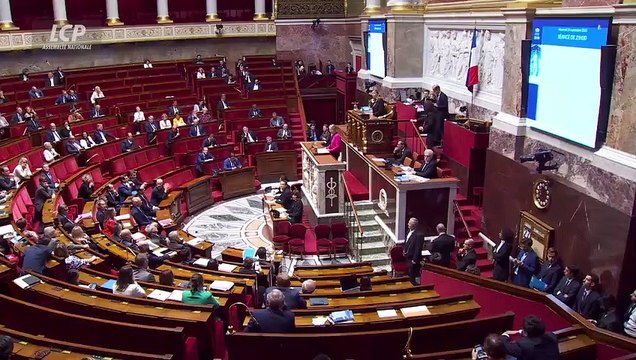 La Première Ministre Elisabeth Borne a annoncé, hier soir devant l'Assemblée Nationale, activer une nouvelle fois le 49-3 - L'opposition dépose une mention de censure