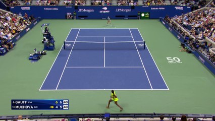 Le rallye incroyable entre Gauff et Muchova au bout de l'effort en fin de match