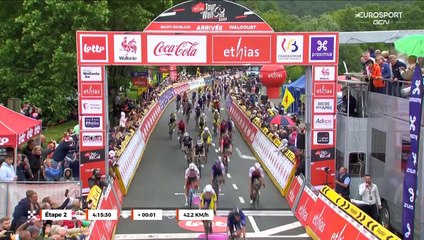 "Il a fait tout ce qu'il ne fallait pas faire, mais il a gagné" : De Lie trop fort sur la 2e étape