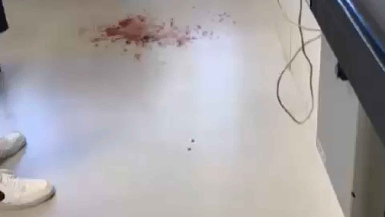 Un joven de 14 años apuñala a dos profesores y tres alumnos en Jerez