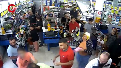 İki çocuğa markette öldüresiye darp!