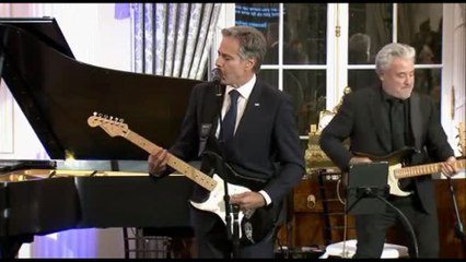 Blinken canta il blues per lanciare l'iniziativa "musica e diplomazia"