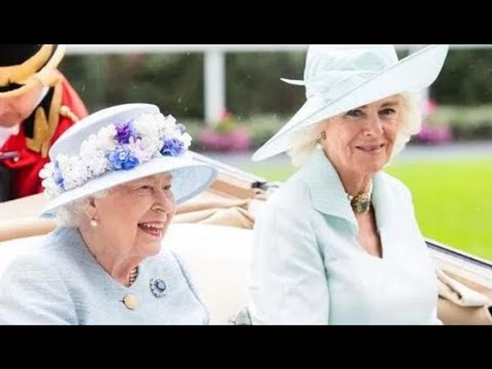 Douce raison pour laquelle les dames de la famille royale sont toujours assises à l'arrière du chari