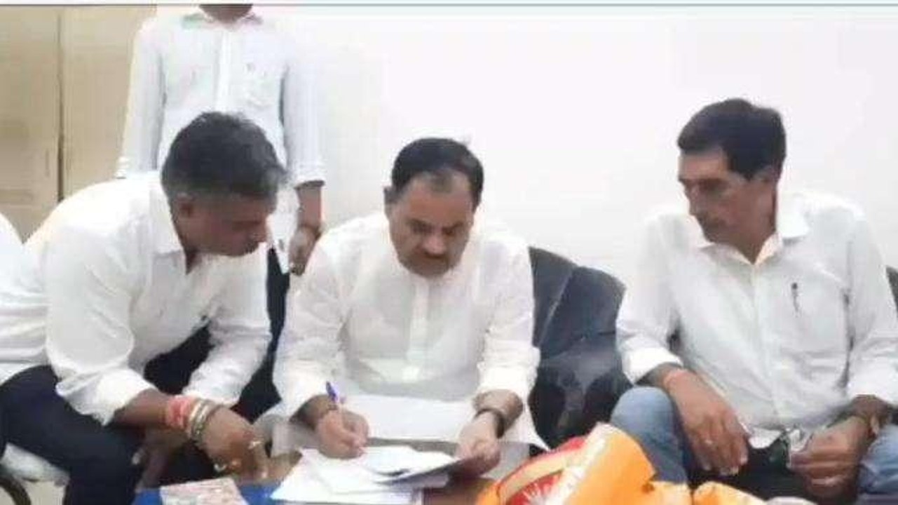 चित्तौड़गढ़: कांग्रेस पर्यवेक्षक ने टटोली कार्यकर्ताओं की नब्‍ज, दावेदारों ने दिखाया दमखम